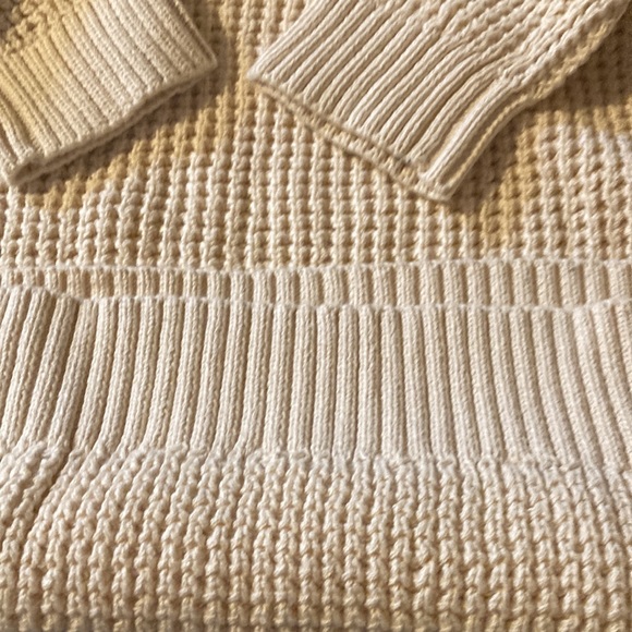Boys sweater.  Cream in colour.  XL 14-16 - Picture 5 of 5